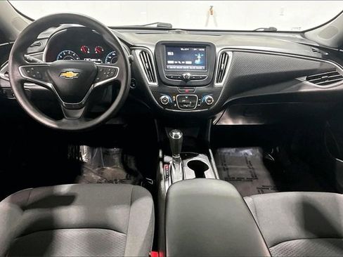 Used 2018 Chevrolet Malibu LS image 7