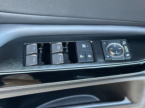 Used 2023 Lexus ES 350 F Sport w/ Accessory Package (Z1) FWD image 12
