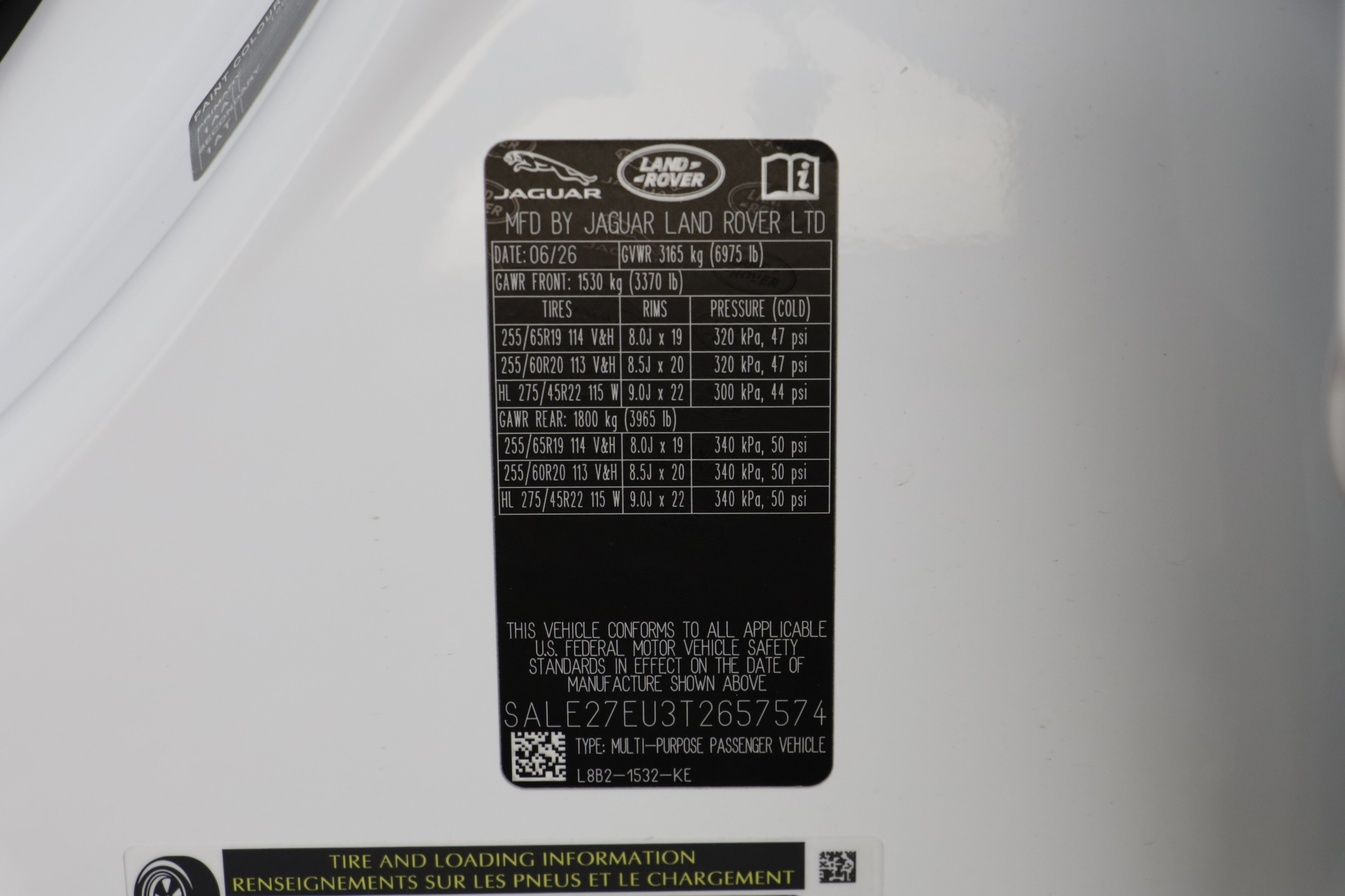 New 2026 Land Rover Defender 110 X-Dynamic SE AWD/4WD image 26