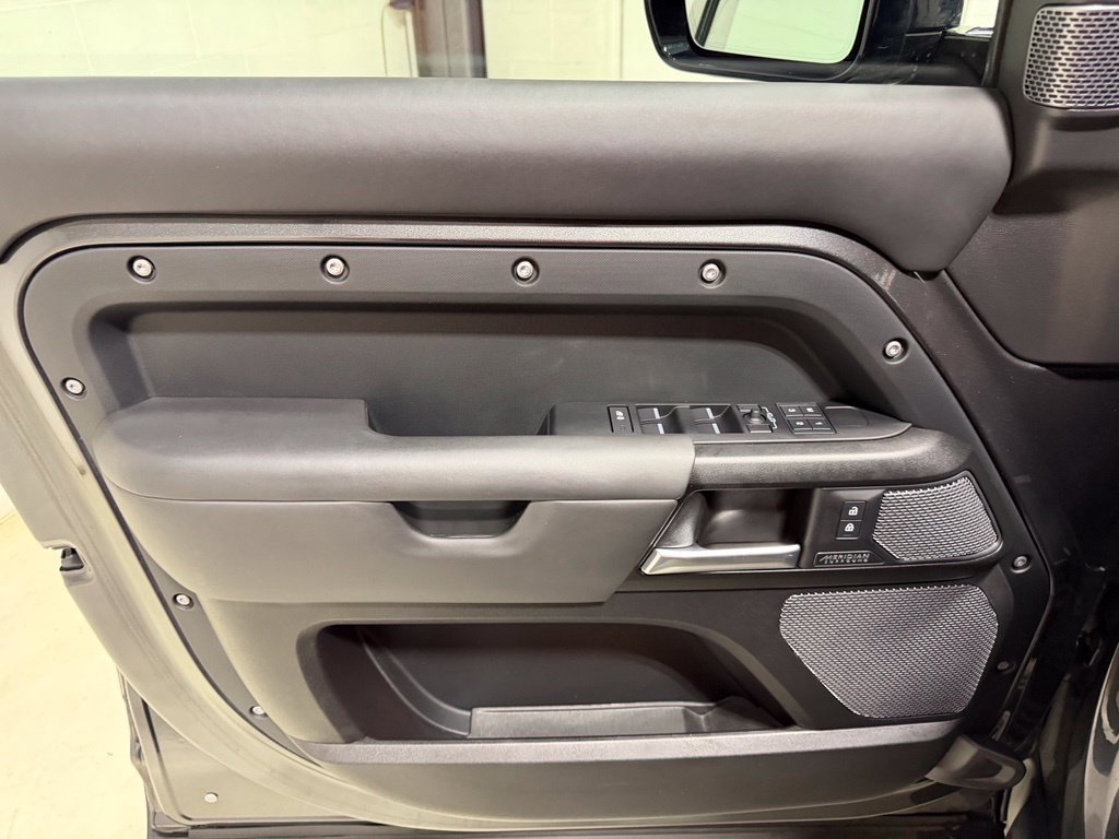 Used 2023 Land Rover Defender 110 Carpathian Edition AWD/4WD image 31