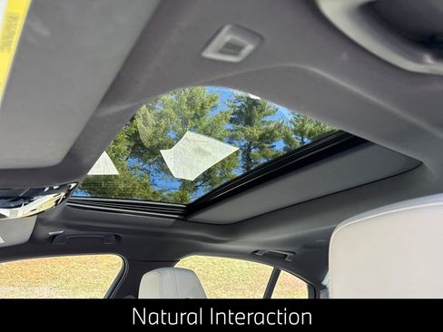 Certified 2025 BMW 530i xDrive w/ Premium Package image 25