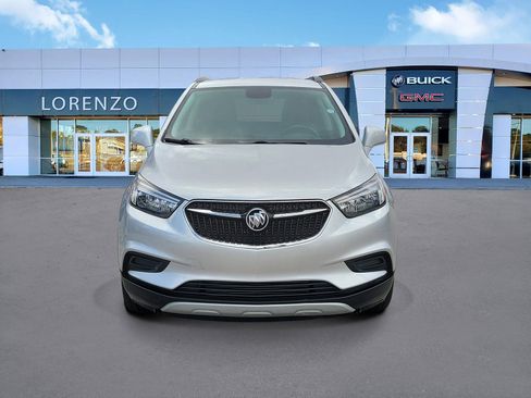 Used 2022 Buick Encore Preferred FWD image 2