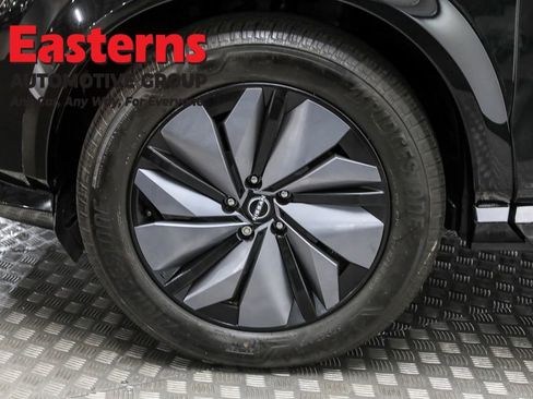 Used 2024 Nissan Ariya AWD image 32