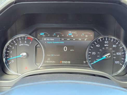 Used 2018 Ford Expedition XLT w/ Equipment Group 202A AWD/4WD image 3