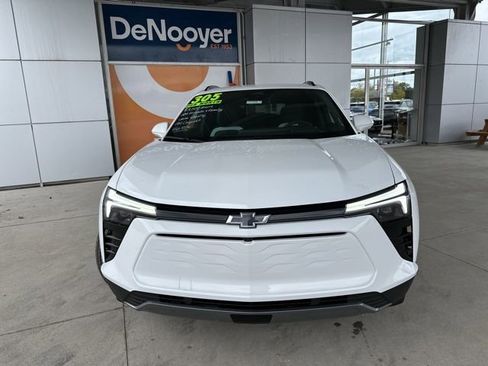 New 2026 Chevrolet Blazer EV LT image 3