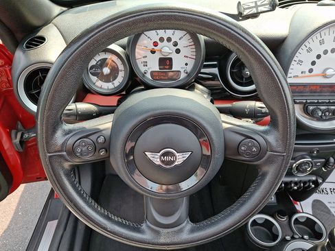 Used 2013 MINI Cooper Roadster FWD image 16