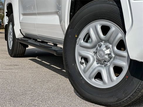 New 2026 Toyota Tundra SR image 2