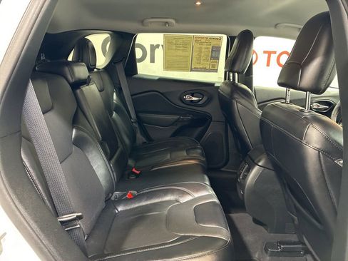 Used 2023 Jeep Cherokee Altitude Lux image 15