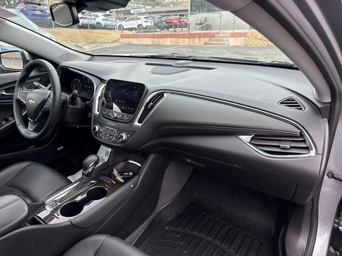 Used 2024 Chevrolet Malibu LT FWD image 30