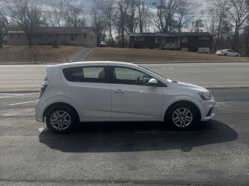 Used 2020 Chevrolet Sonic LT FWD image 7