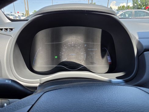 Used 2021 Hyundai Kona Limited w/ Cargo Package FWD image 14