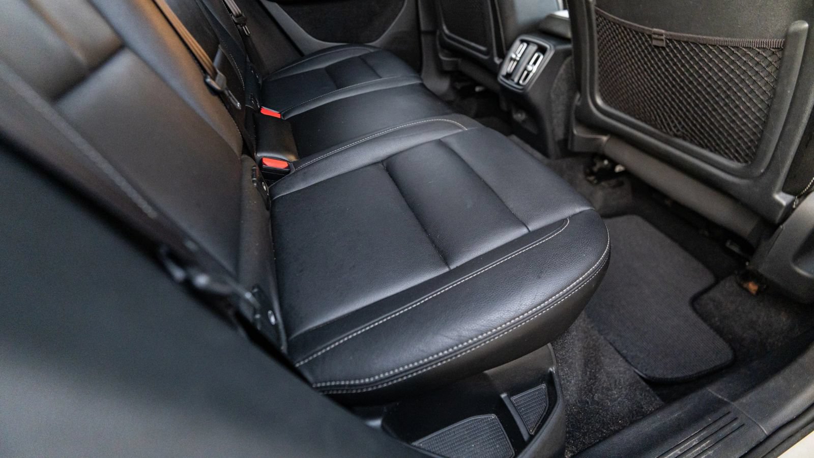 Used 2019 Volvo XC40 T5 Inscription AWD/4WD image 17