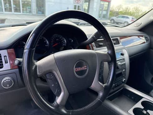 Used 2014 GMC Yukon SLT AWD/4WD image 8