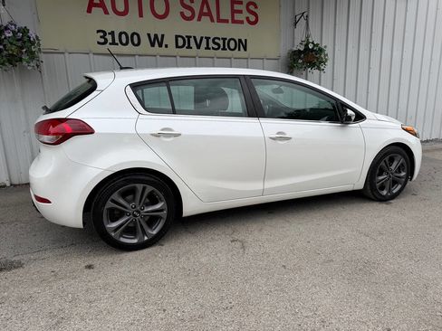 Used 2016 Kia Forte EX FWD image 3