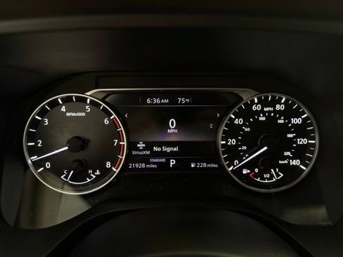 Used 2021 Nissan Rogue SV FWD image 19