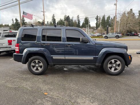 Used 2008 Jeep Liberty Sport w/ Popular Equipment Group image 11