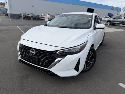 Used 2025 Nissan Sentra SV image 12