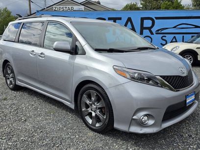 Used 2016 Toyota Sienna SE w/ SE Preferred Package