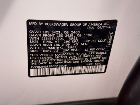 Used 2024 Volkswagen ID.4 2WD image 31