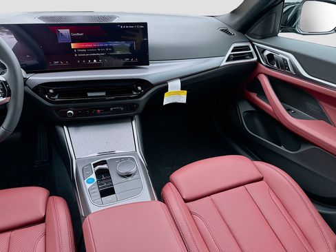 Used 2025 BMW i4 eDrive40 RWD image 18