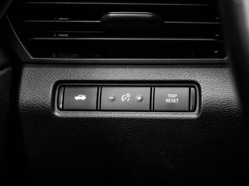 Used 2024 Nissan Altima 2.5 SR FWD image 29