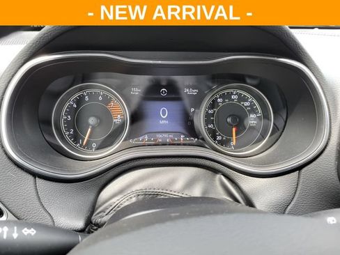 Used 2019 Jeep Cherokee Limited AWD/4WD image 9