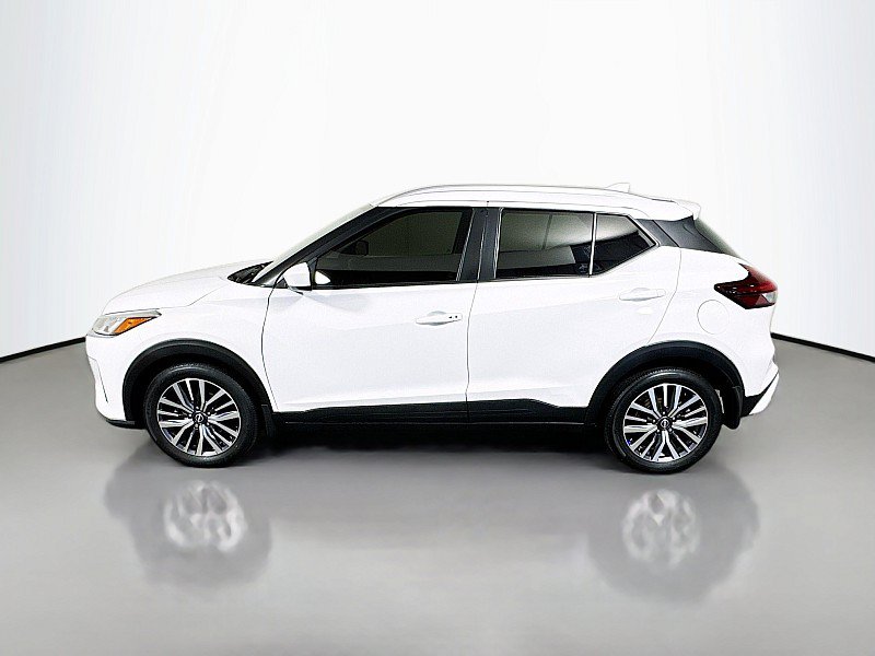 Used 2024 Nissan Kicks SV FWD image 4