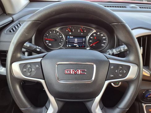 Used 2024 GMC Terrain SLE w/ Driver Convenience Package FWD image 12