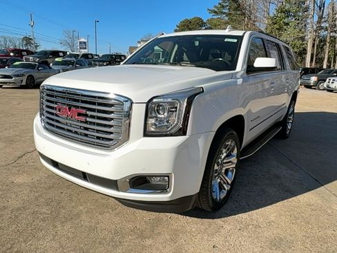 Used 2017 GMC Yukon XL SLT w/ Premium Edition image 1