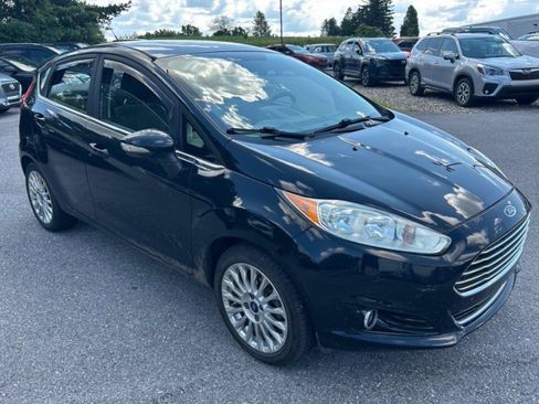Used 2016 Ford Fiesta Titanium FWD image 3