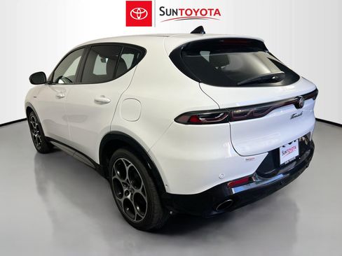 Used 2024 Alfa Romeo Tonale Veloce w/ Active Assist Package AWD/4WD image 6