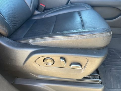 Used 2022 GMC Yukon XL Denali image 52