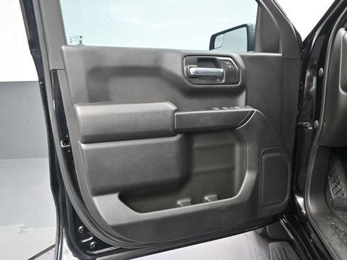 Used 2022 Chevrolet Silverado 1500 Custom RWD image 11