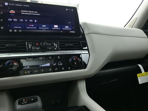 New 2026 Nissan Pathfinder SL image 14