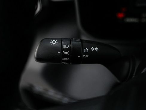 Used 2024 Toyota Tundra Limited AWD/4WD image 21