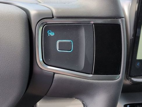 New 2025 Ford Expedition Active RWD image 29