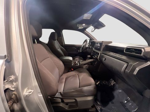 Used 2024 Toyota Tacoma SR RWD image 18