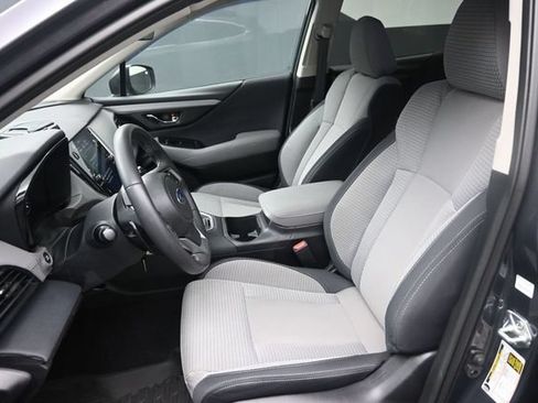 Used 2024 Subaru Outback Premium AWD/4WD image 18