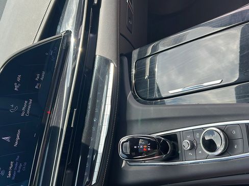 Used 2024 Cadillac Escalade Sport image 28