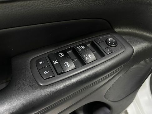 Used 2020 Jeep Grand Cherokee Limited X image 17