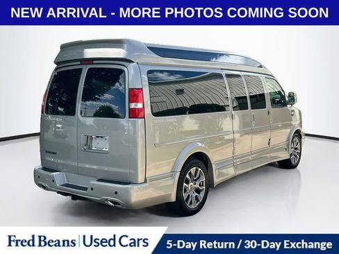 Used 2024 Chevrolet Express 2500 Extended RWD image 8
