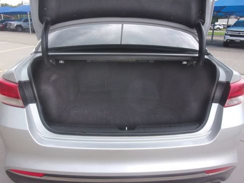 Used 2017 Kia Optima LX w/ Option Group 014 FWD image 22