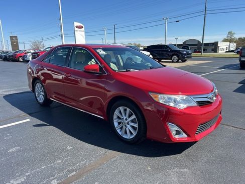 Used 2014 Toyota Camry XLE w/ Leather Package image 22