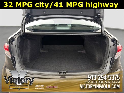 Used 2025 Toyota Corolla LE image 20