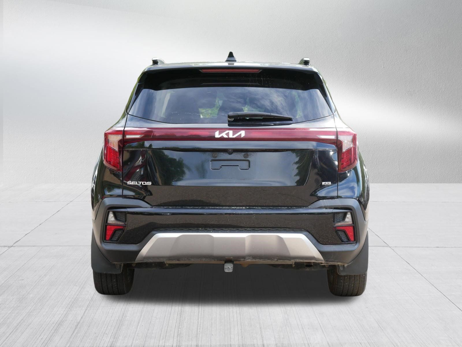 Certified 2024 Kia Seltos EX AWD/4WD image 6