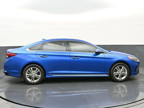 Used 2018 Hyundai Sonata Sport FWD image 2