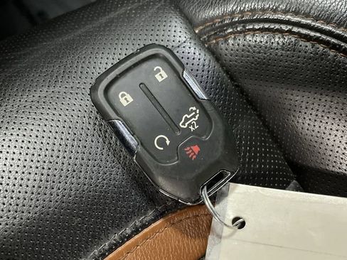 Used 2022 GMC Sierra 1500 AT4 image 27