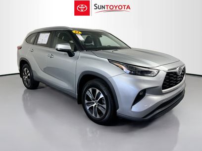 Used 2023 Toyota Highlander XLE