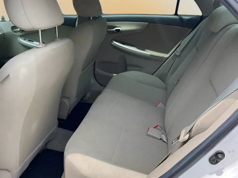 Used 2013 Toyota Corolla LE FWD image 23