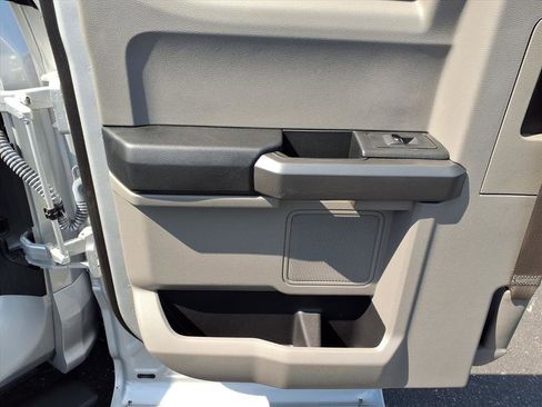 Used 2016 Ford F150 XLT w/ Equipment Group 302A Luxury image 29